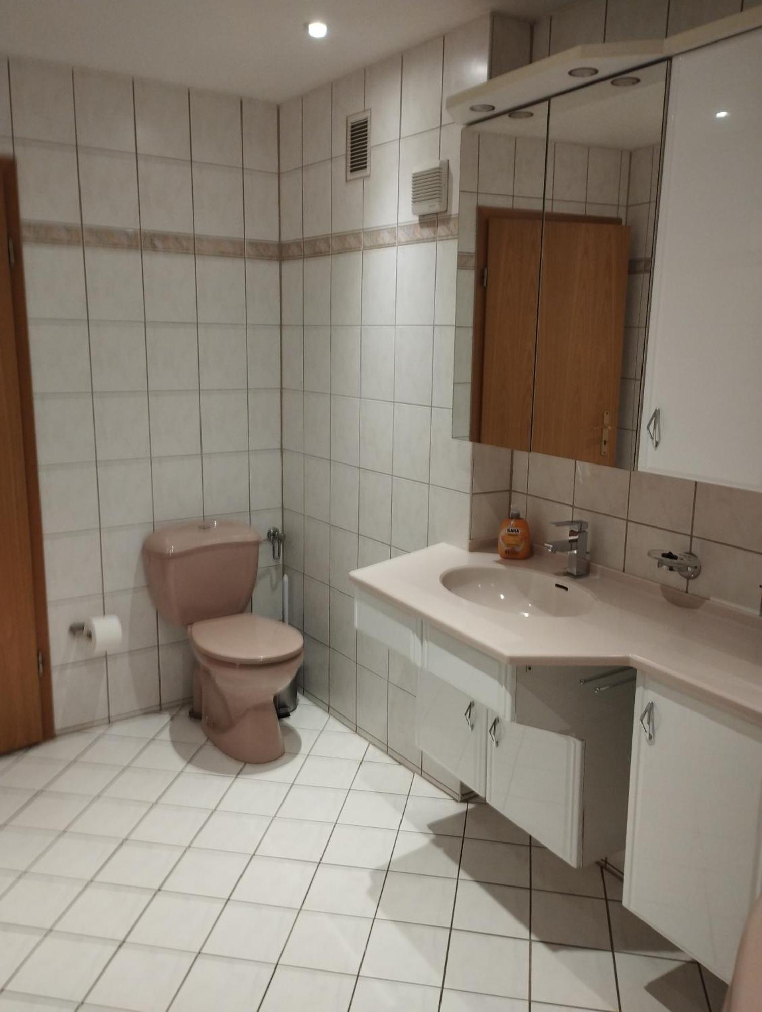 Altstadt Ferienwohnung อังเงอร์มึนเดอ ภายนอก รูปภาพ